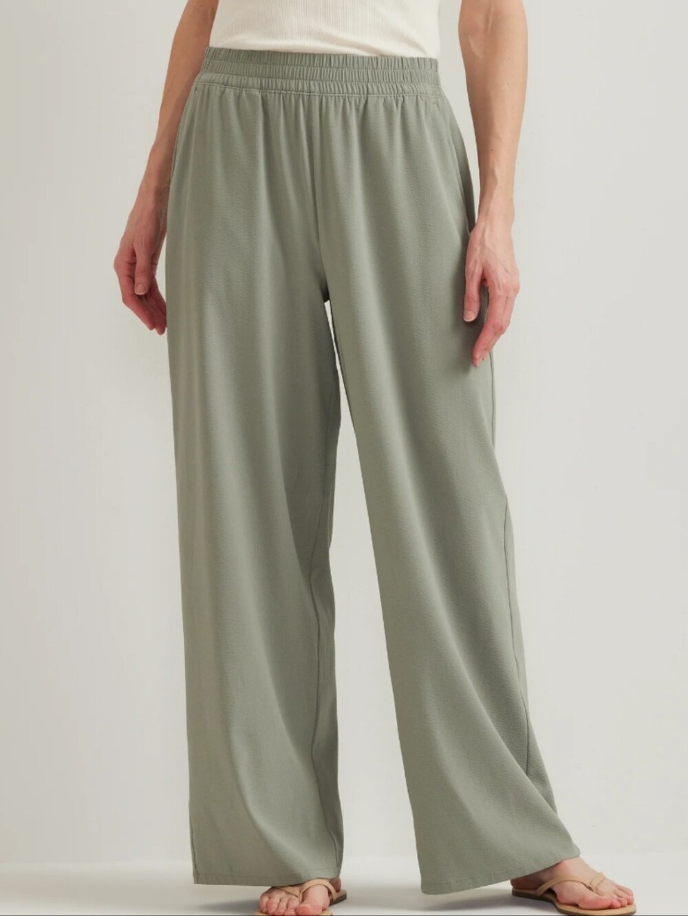 Calvin Klein Jeans Wide-Leg Pants in Sage Green